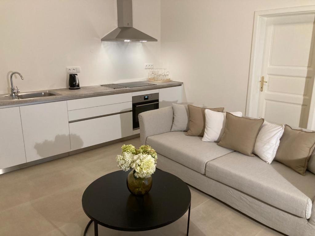 City Center Apartments Prága Kültér fotó